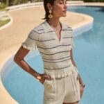 POLO LISTRADA TRICO AZUL MARINHO