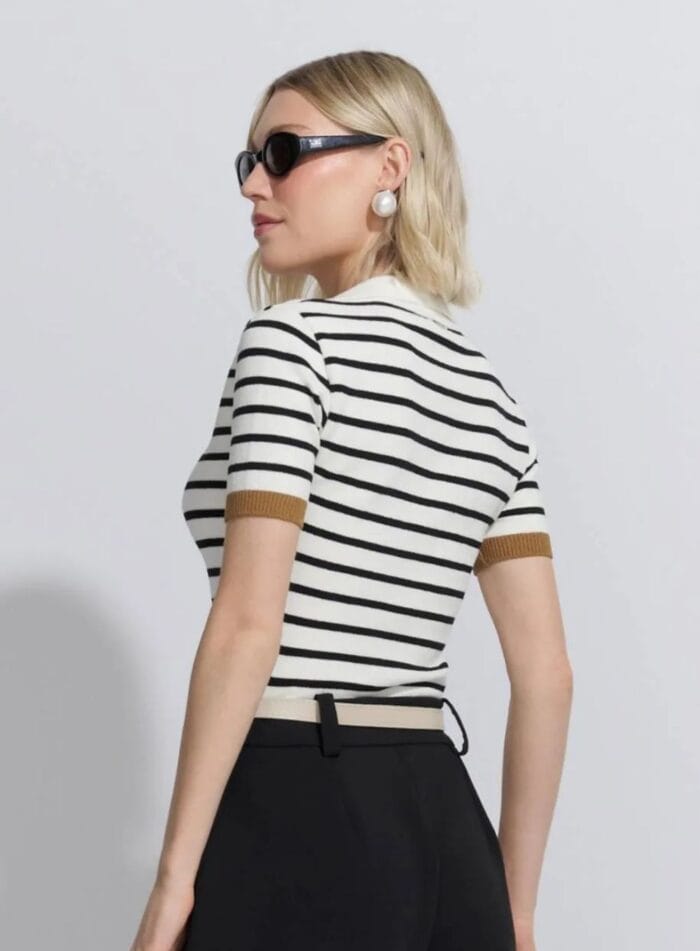 BLUSA POLO LISTRAS TRICOT CAMEL - Imagem 2