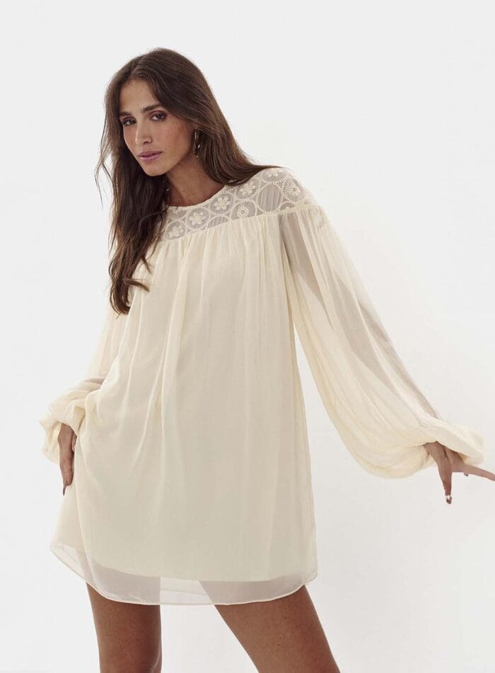 VESTIDO DETALHE BORDADO CHARLOTTE OFF/DOURADO - Imagem 2
