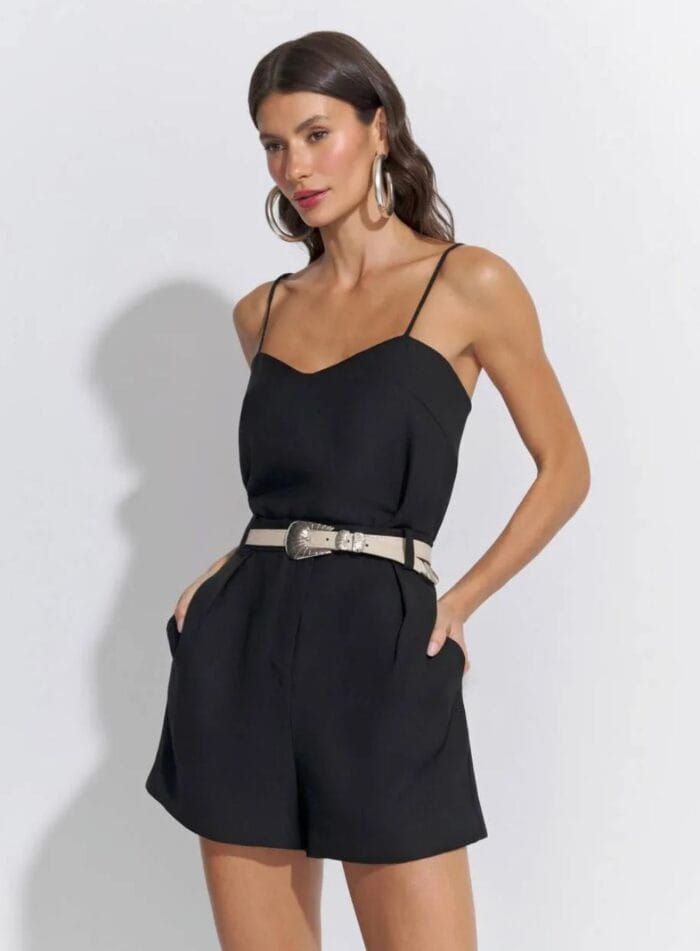 CONJUNTO BLUSA ALCAS SHORT CREPE MUNIQUE PRETO - Imagem 1