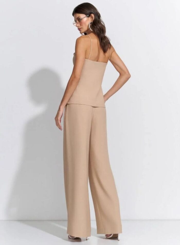 CONJUNTO BLUSA FENDA CALCA WIDE CREPE MUNIQUE AREIA - Imagem 2