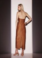 VESTIDO MIDI FRENTE UNICA LUREX LINEN MARROM EVERMORE - Imagem 3