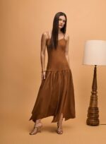 VESTIDO MAXI CINTURA BAIXA CARAMELO