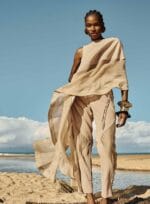 VESTIDO LONGUETE CREPE C/ TRANSPARENCIA BEGE