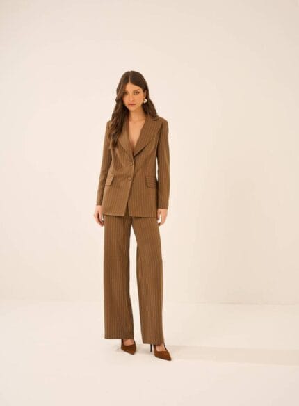 BLAZER RISCA DE GIZ CARAMELO