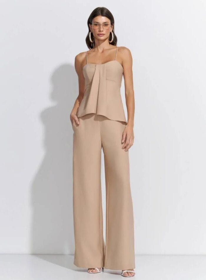 CONJUNTO BLUSA FENDA CALCA WIDE CREPE MUNIQUE AREIA - Imagem 1