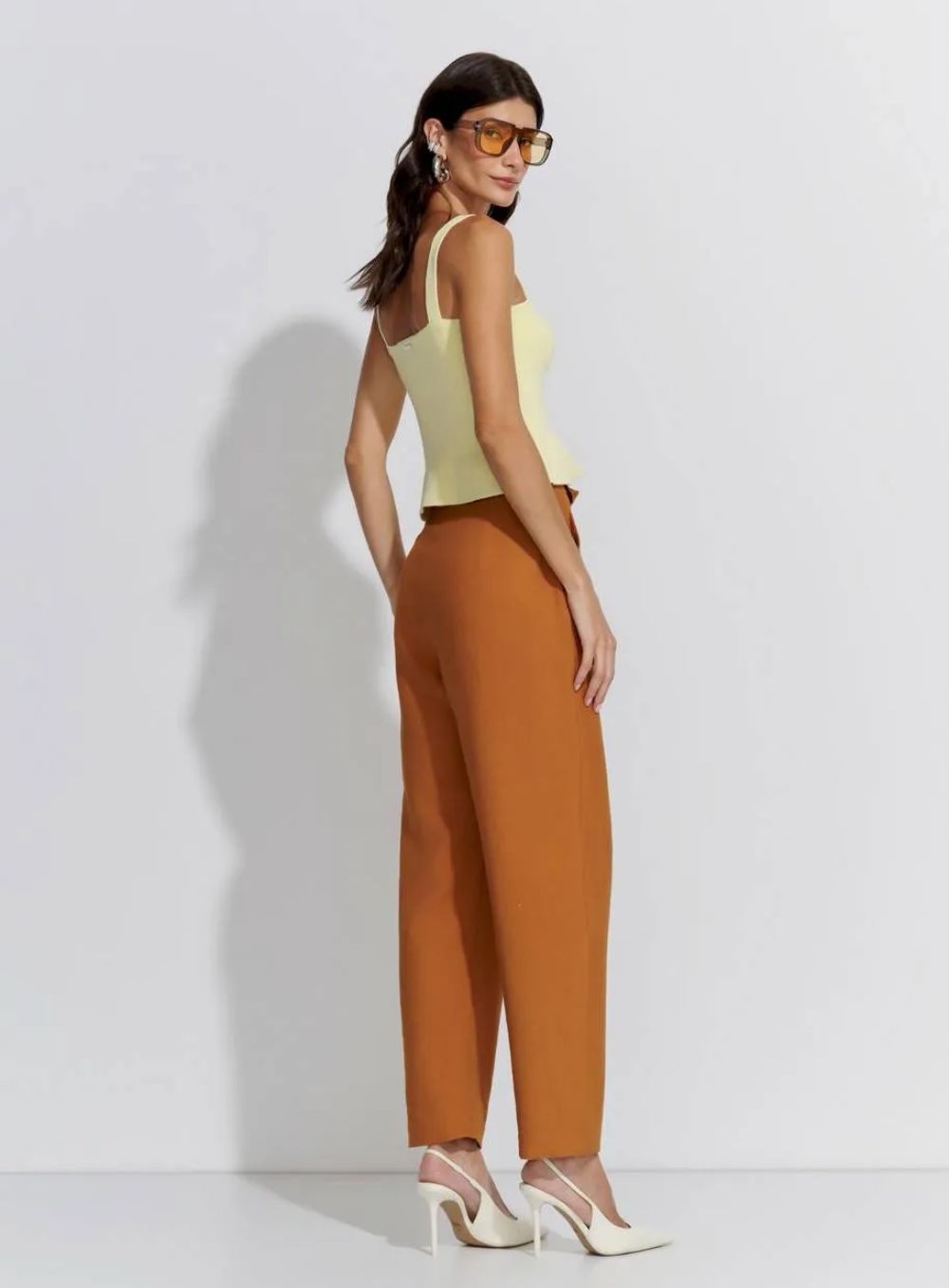 25e47ced733367741b6344a1e08fea65.jpg CALCA CENOURA ALFAIATARIA COLORS CAMEL - Imagem 2