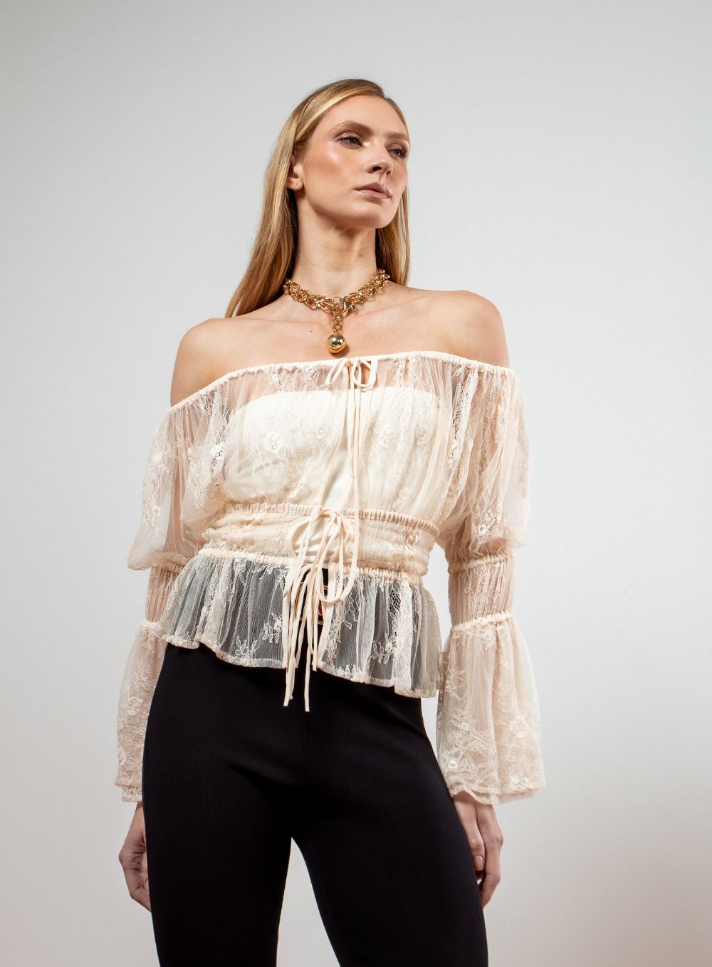 54373b921bade934b91a78d535480099.jpg BLUSA BATA SARAH OFF WHITE - Imagem 1