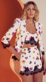 BLAIZER ALFAIATARIA ESTAMPA RENDA - Imagem 2