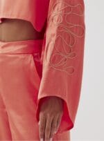 BLUSA COM BORDADO THAINA LARANJA NEON - Imagem 4