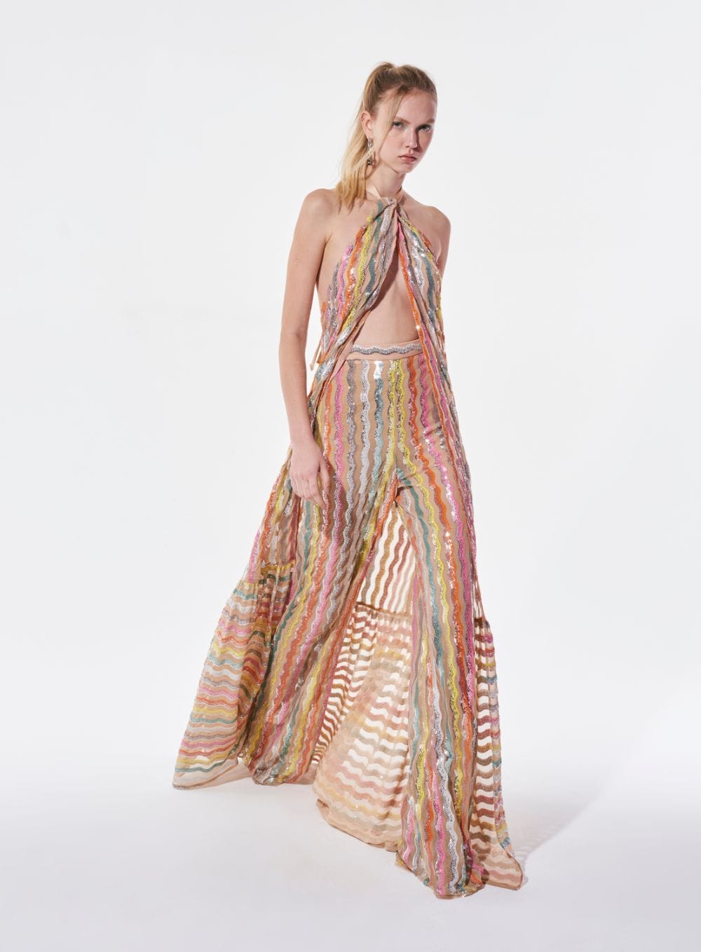 xr:d:DAFrAUcUDFc:61,j:2170011134650218196,t:23090601 MAXI TUNICA PAETE ONDAS COLORIDO - Imagem 1