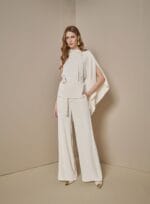 CONJUNTO BLUSA ASSIMETRICA E CALCA CREPE MOVIMENT VANILLA