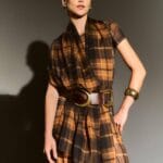 BLUSA EM TULE COM MAXI ECHARPE