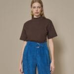 T-SHIRT BASIC GOLA ALTA RIBANA CHOCO