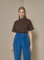 T-SHIRT BASIC GOLA ALTA RIBANA CHOCO