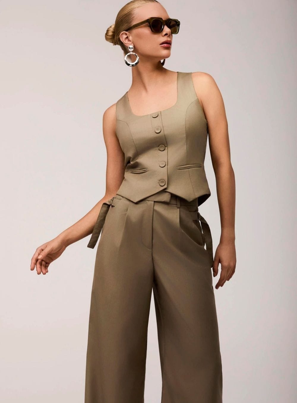 af021399cb68018c94c5b4a1ba3950f7.jpg COLETE LUNA AREIA - Imagem 1